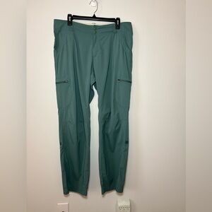 L.L. Bean Women’s Vista Trekking Pants – Size 14